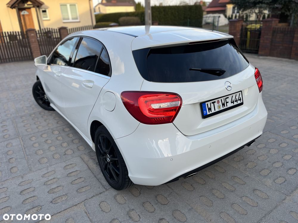 Mercedes-Benz Klasa A 180 7G-DCT Activity Edition - 32