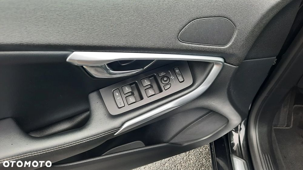 Volvo V40 D2 RDesign - 22