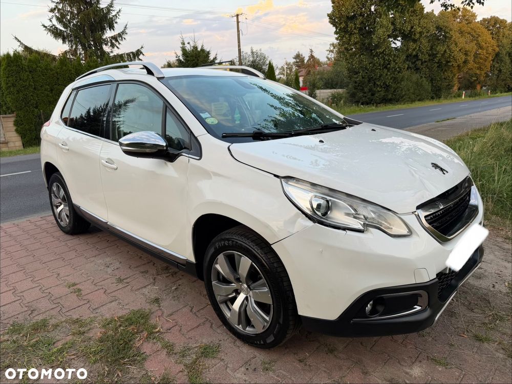 Peugeot 2008 1.6 e-HDi Allure S&S - 2