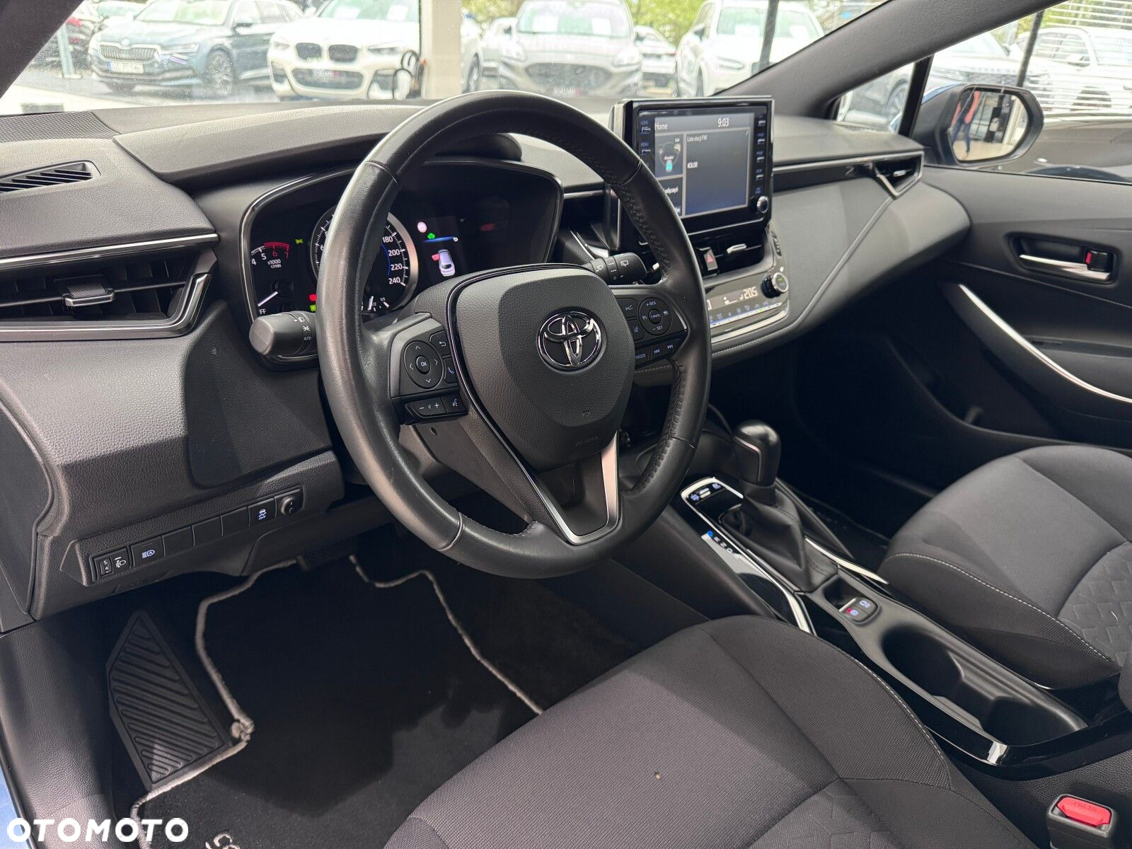 Toyota Corolla - 8