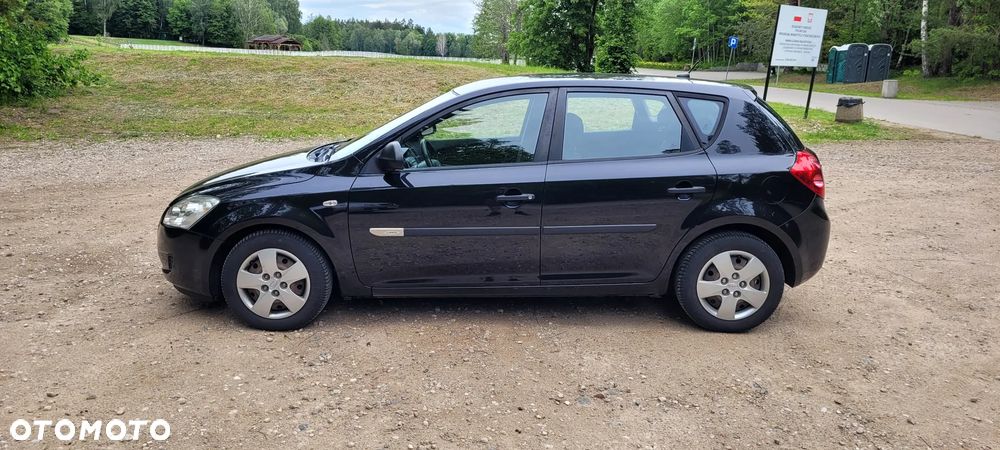 Kia Ceed 1.6 CRDi EX - 4