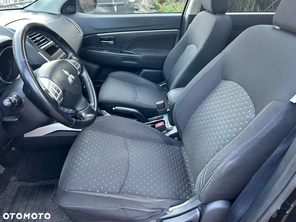 Mitsubishi ASX - 15
