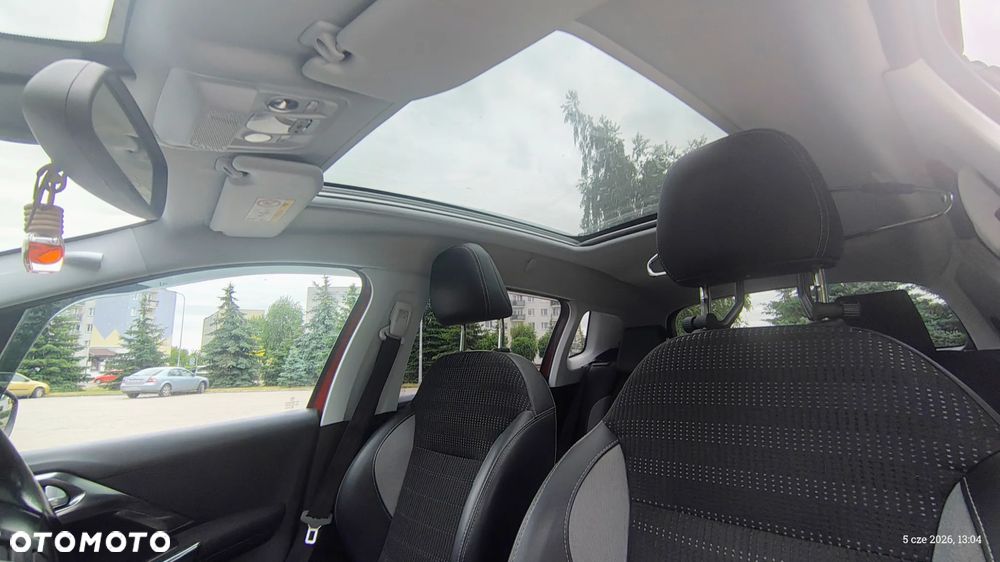 Peugeot 2008 1.2 Pure Tech GPF Allure S&S - 12