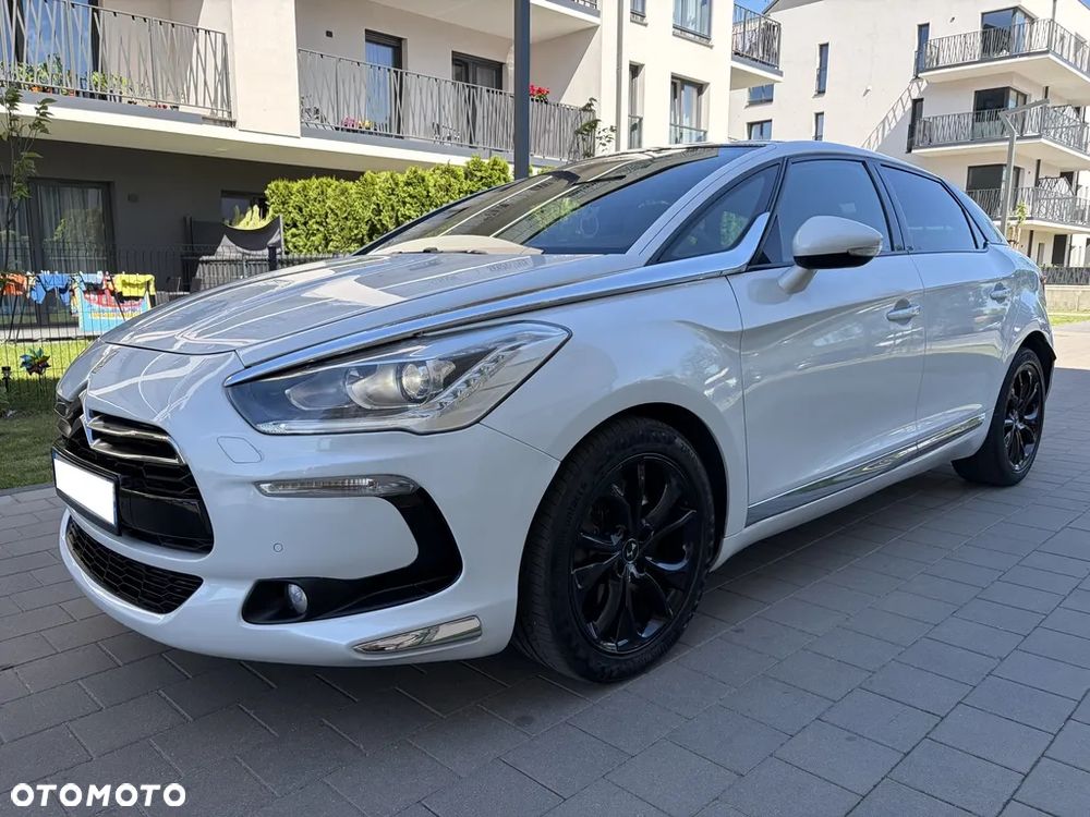 Citroën DS5 2.0 HDi SportChic - 1