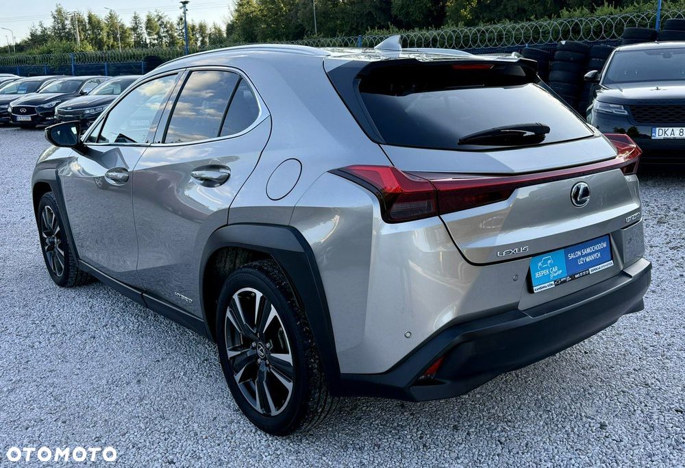 Lexus UX - 6