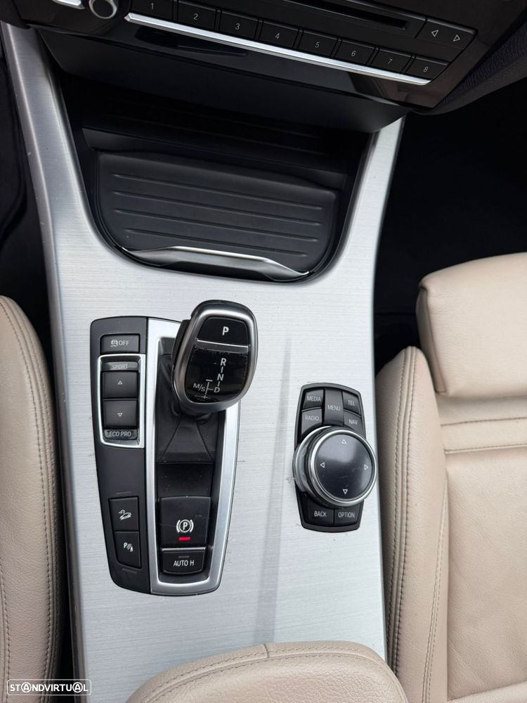 BMW X4 30 d xDrive Pack M - 18