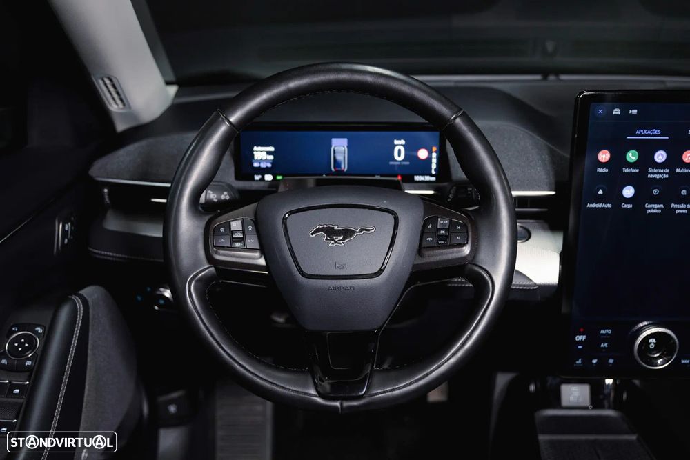 Ford Mustang Mach-E Standard - 13