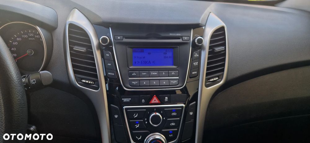 Hyundai i30 1.4 Classic + - 27