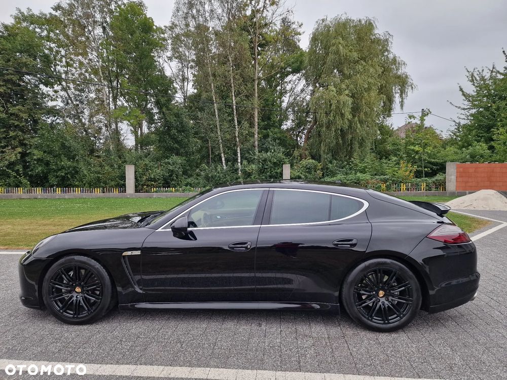 Porsche Panamera 4S PDK - 4