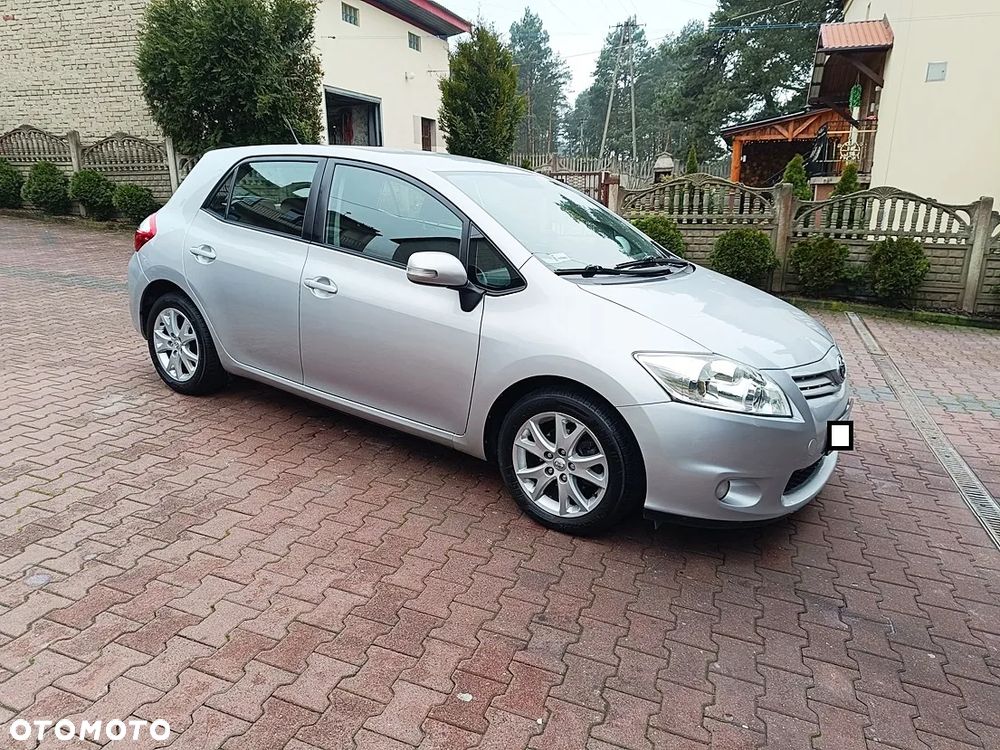 Toyota Auris 1.33 VVT-i Premium - 2