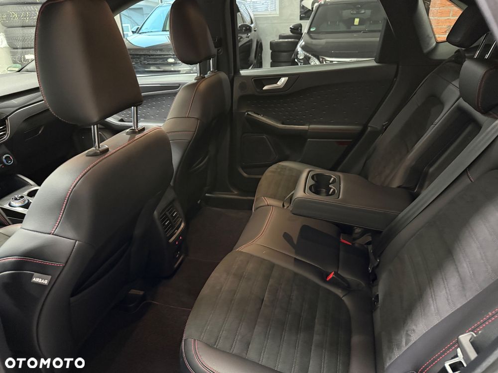 Ford Kuga 2.5 Duratec PHEV ST-LINE - 19