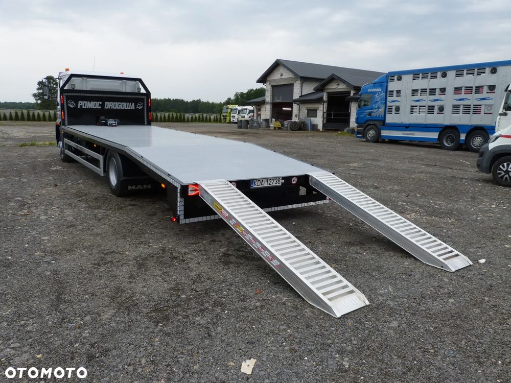 MAN LE 15.280 POMOC DROGOWA / AUTOLAWETA / SPECJALNY / DMC 15.000 KG / ŁADOWNOŚĆ 9.000 KG / PODUSZKI / DŁ.7.70 M - 24