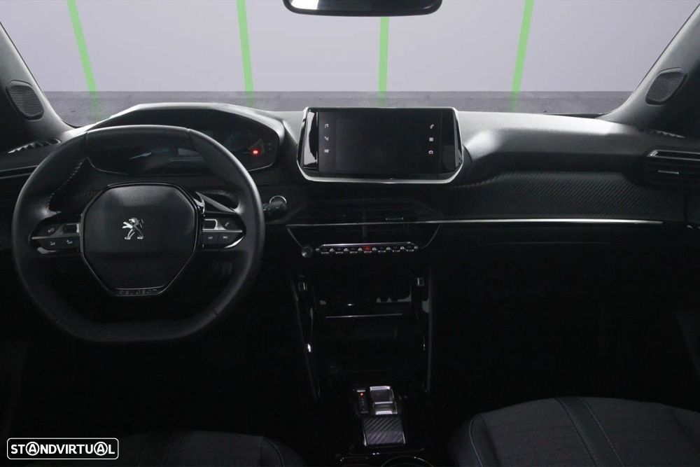 Peugeot e-2008 - 12