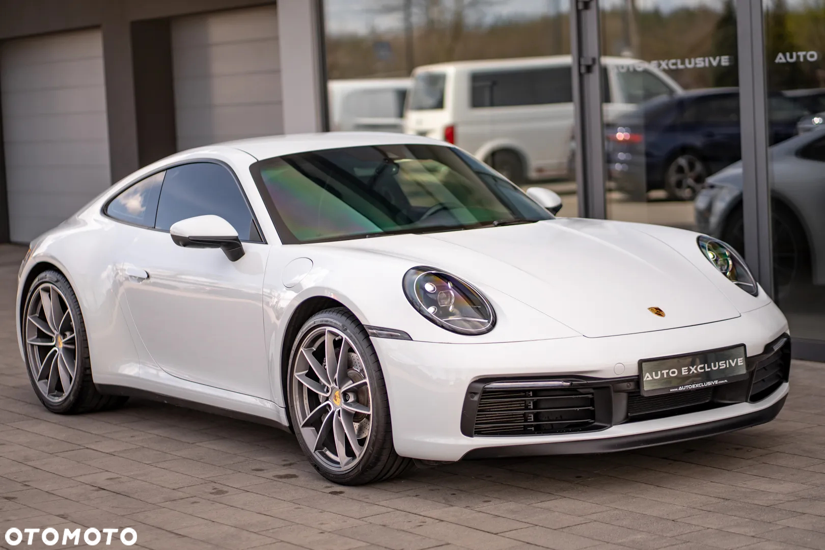 Porsche 911 Carrera - 15