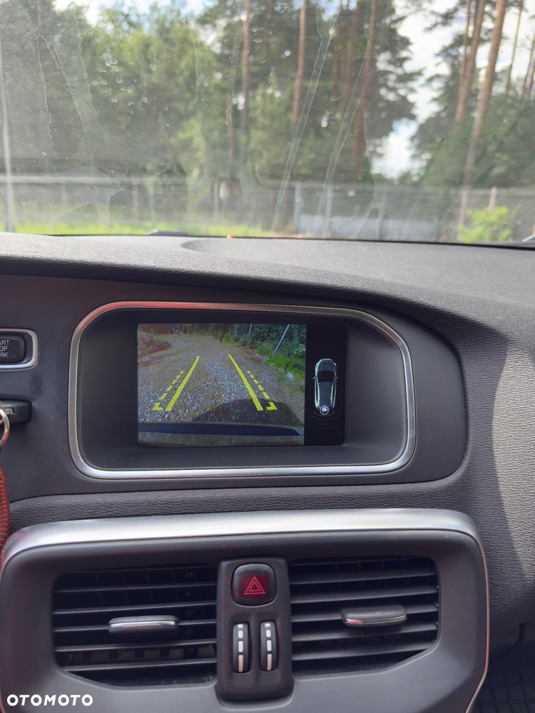 Volvo V40 D4 Drive-E R-Design Summum - 9