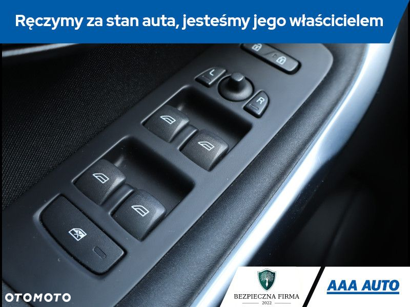 Volvo V40 - 16