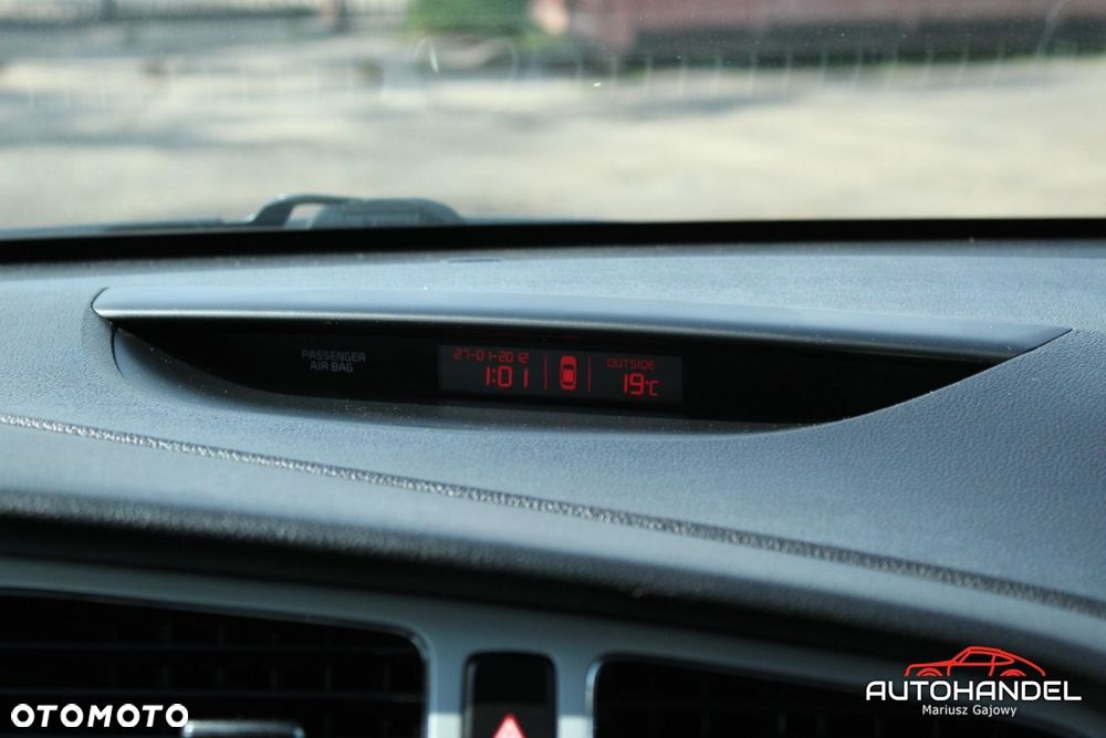 Kia Ceed - 16