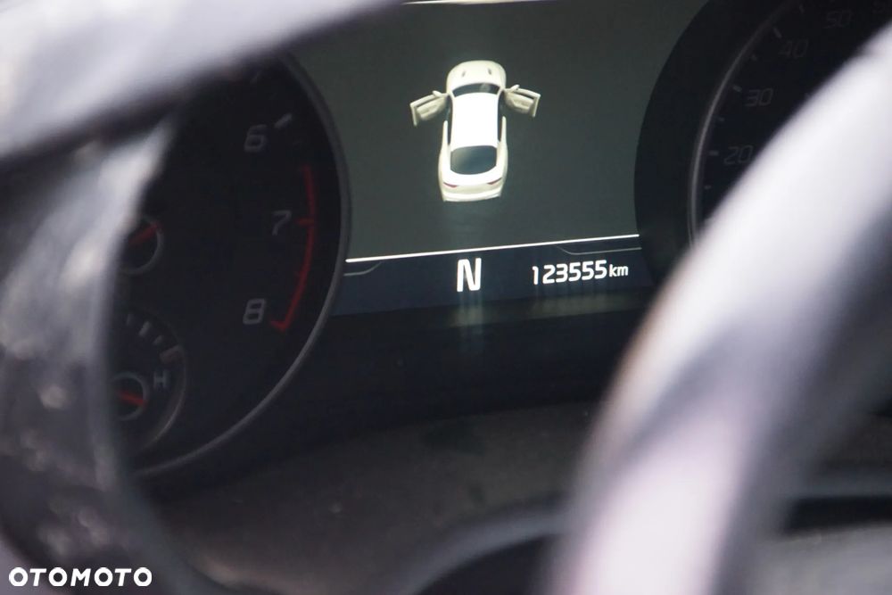 KIA STINGER GT 2018 3.3 GDI 370 KM 4X4 2018 123 TYŚ KM LAKIER C4S na części maska pas lampa zderzak błotnik drzwi klapa silnik skrzynia amortyzator półoś alternator rozrusznik led lusterko felga dyfer dyferencjał sterownik komputer moduł szyba - 20
