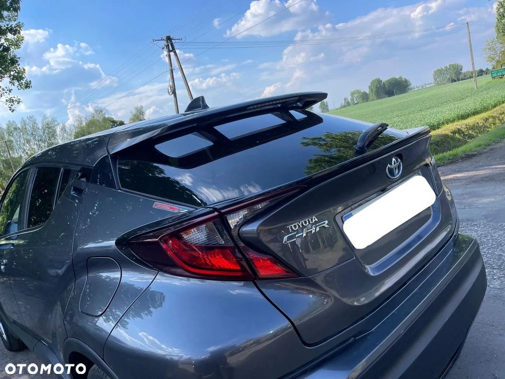Toyota C-HR 1.8 Hybrid Neon Lime powered by JBL - 39