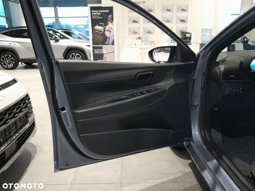 Hyundai i20 1.0 T-GDi Modern Black DCT - 17