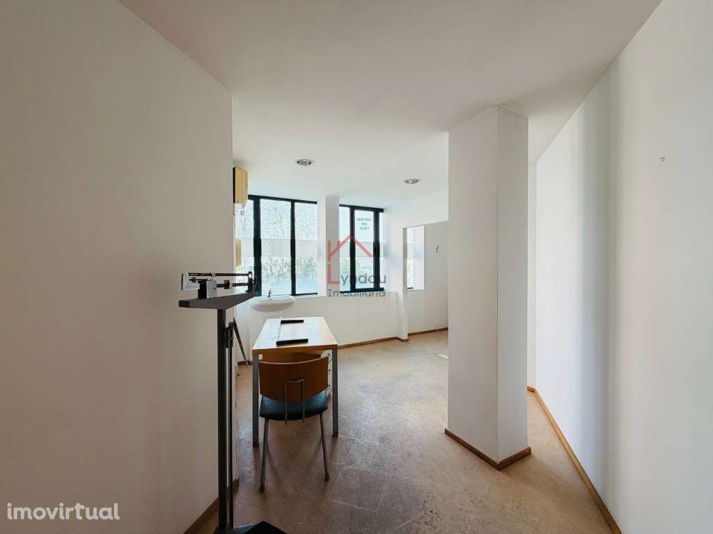 Loja Centro das Taipas - Grande imagem: 4/13