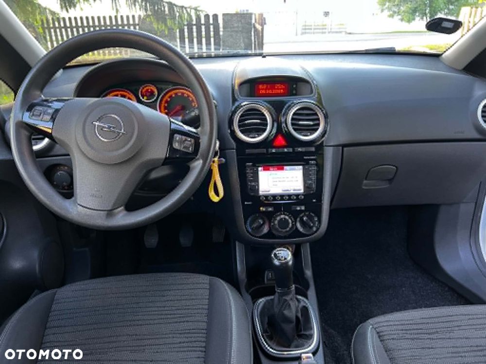 Opel Corsa - 11