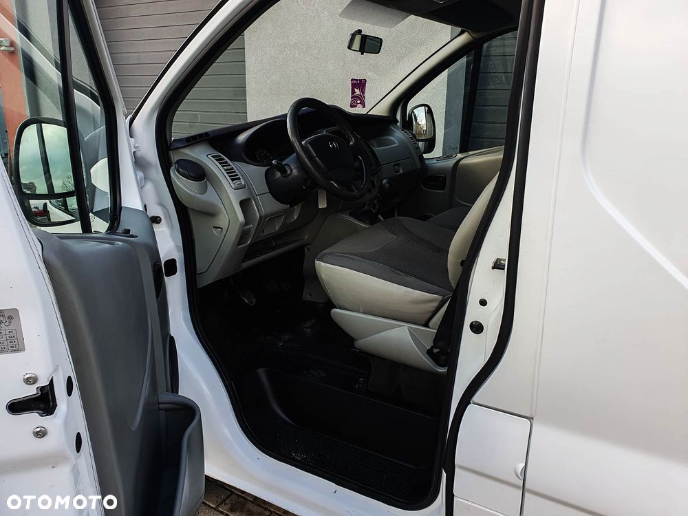 Opel Vivaro - 23