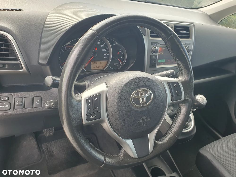 Toyota Verso S 1.33 VVT-i Life - 11