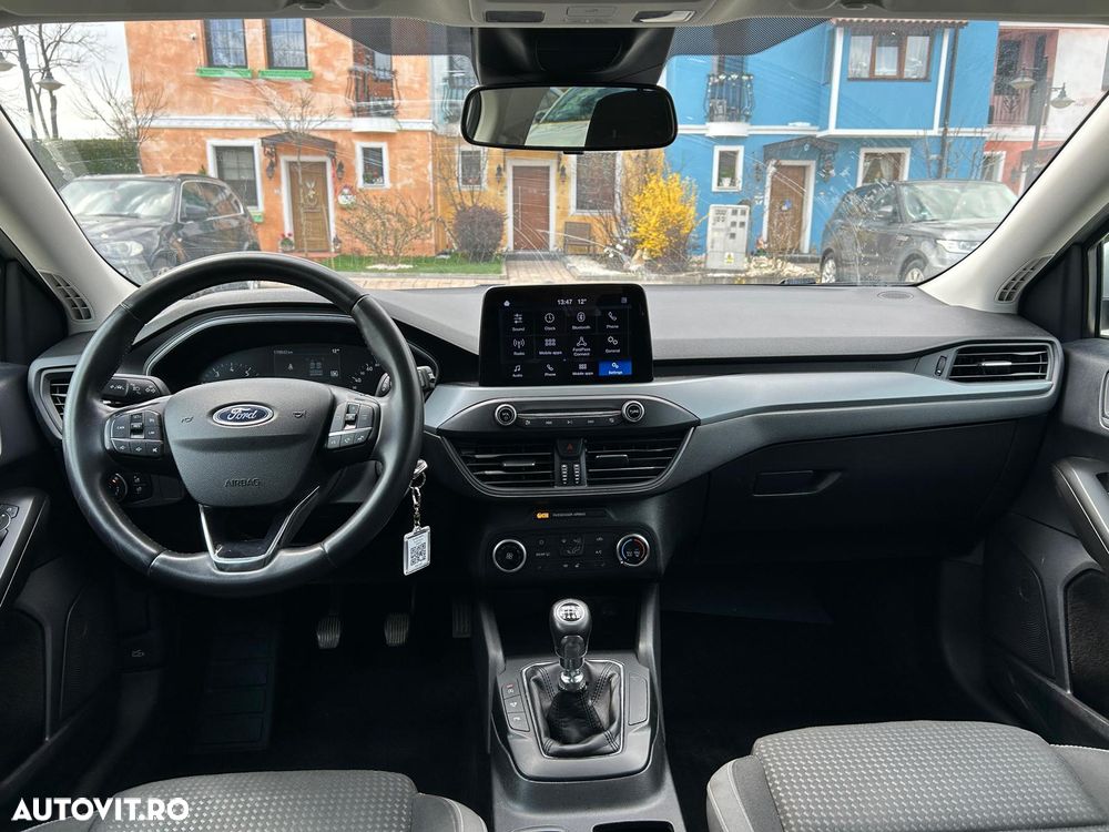 Ford Focus 1.0 EcoBoost Connected - 11