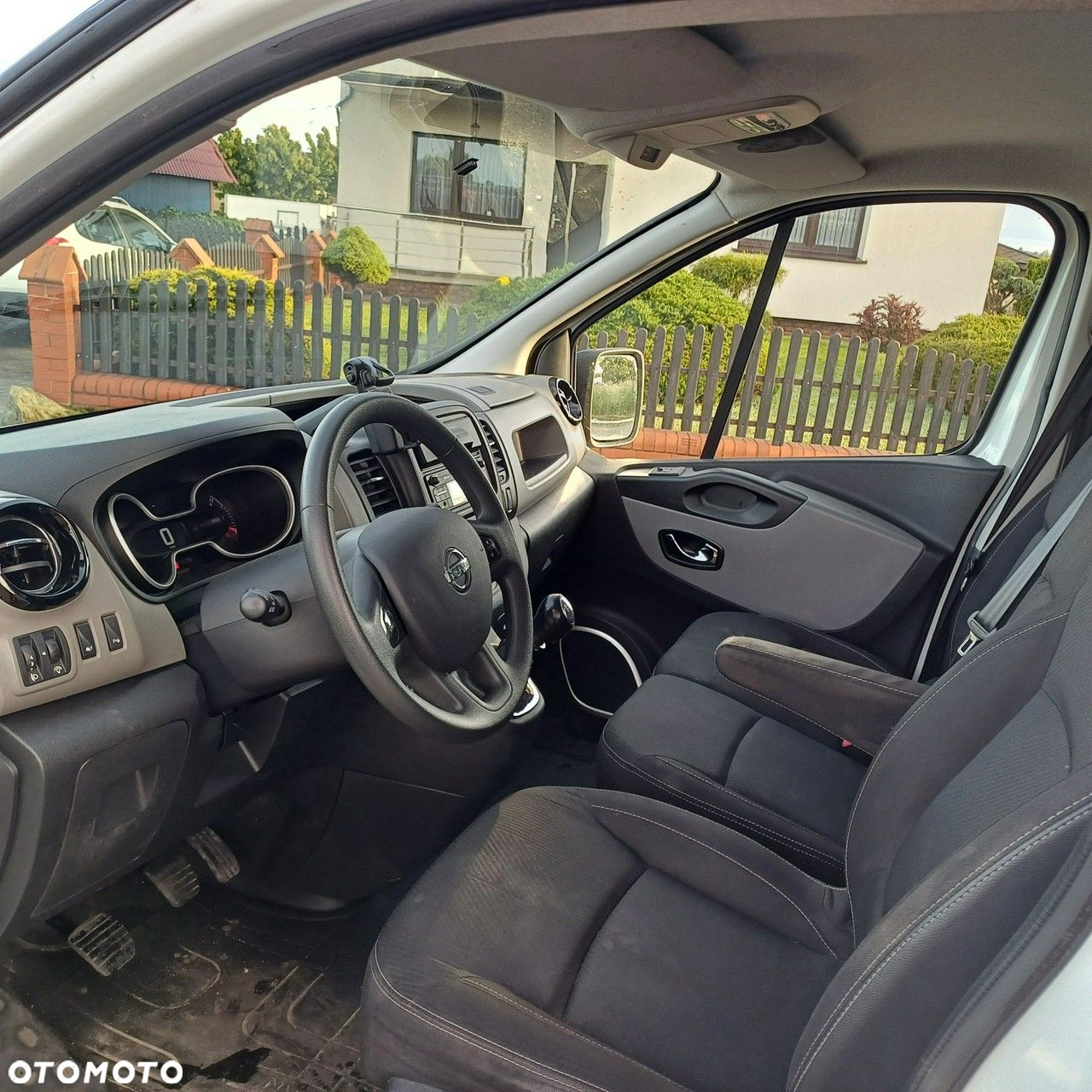 Nissan NV300 - 12