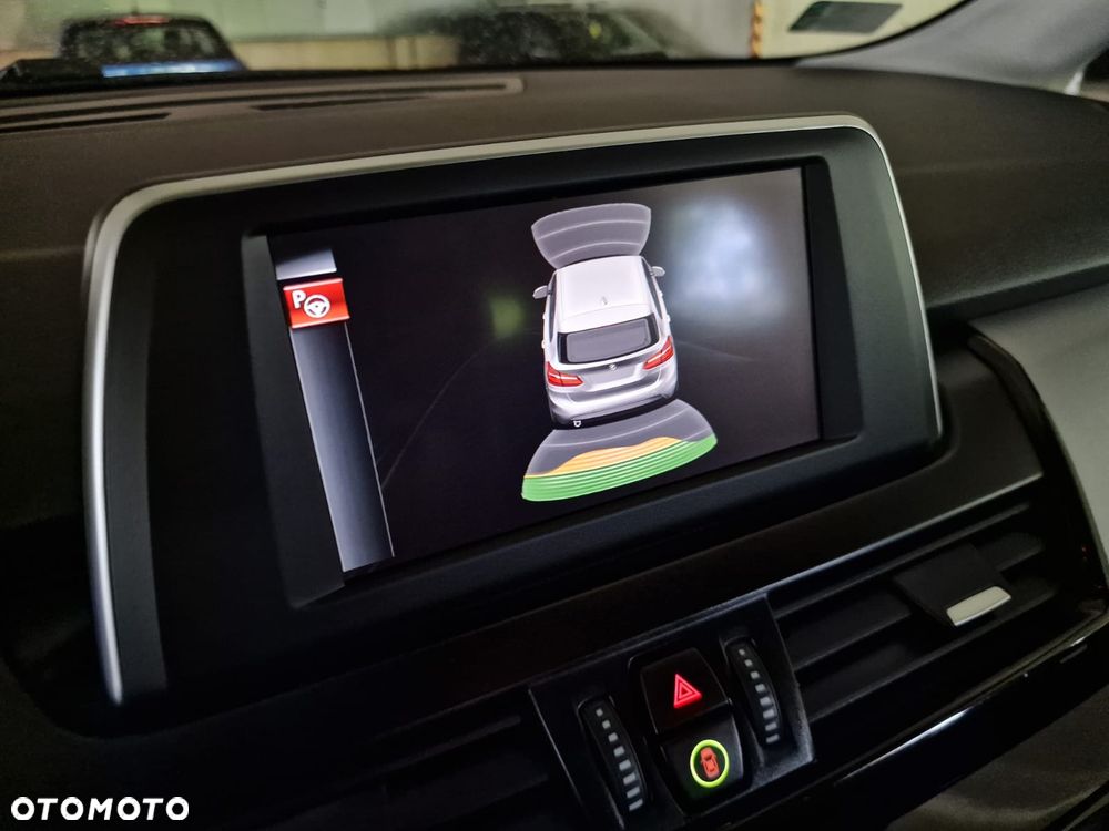 BMW Seria 2 218d Sport-Aut Advantage - 29