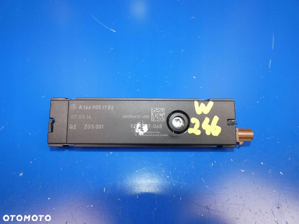 MERCEDES B W246 A W176 CLA W117 WZMACNIACZ ANTENY RADIA - 1