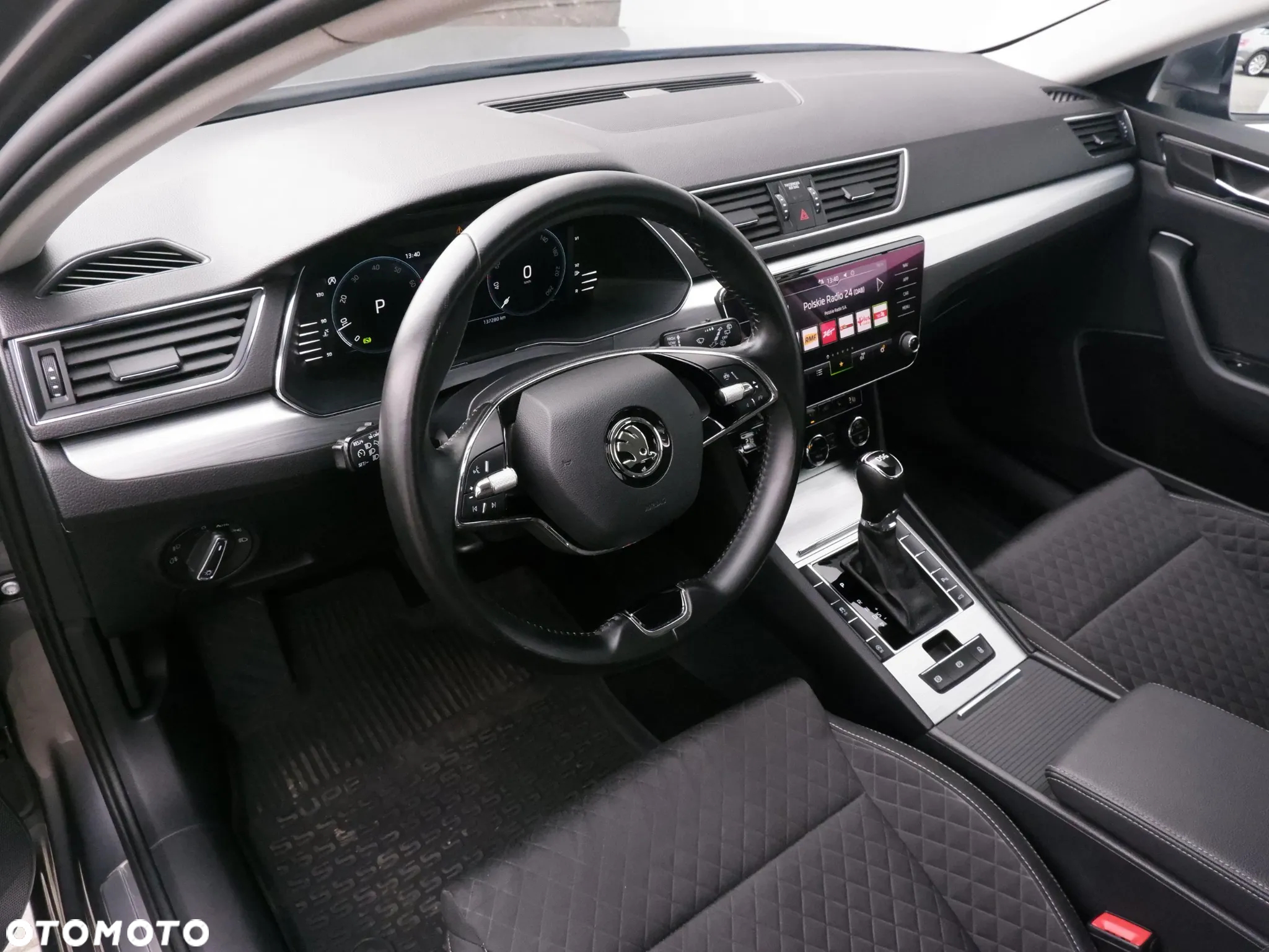 Skoda Superb 2.0 TSI Ambition DSG - 18