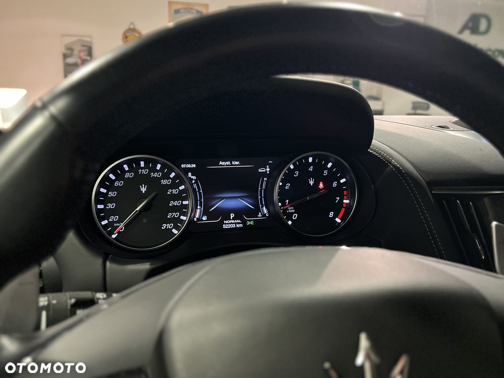 Maserati Levante S Granlusso - 15