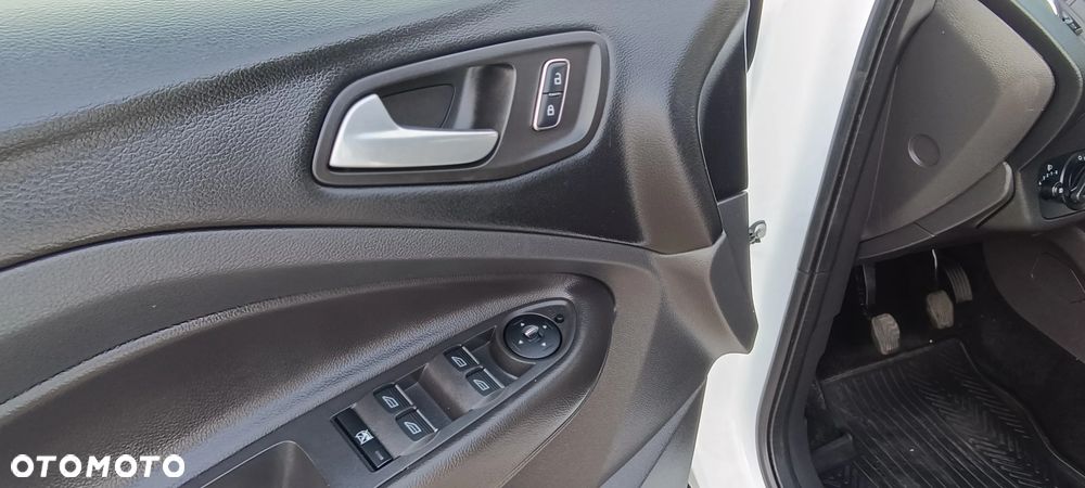 Ford Kuga - 14