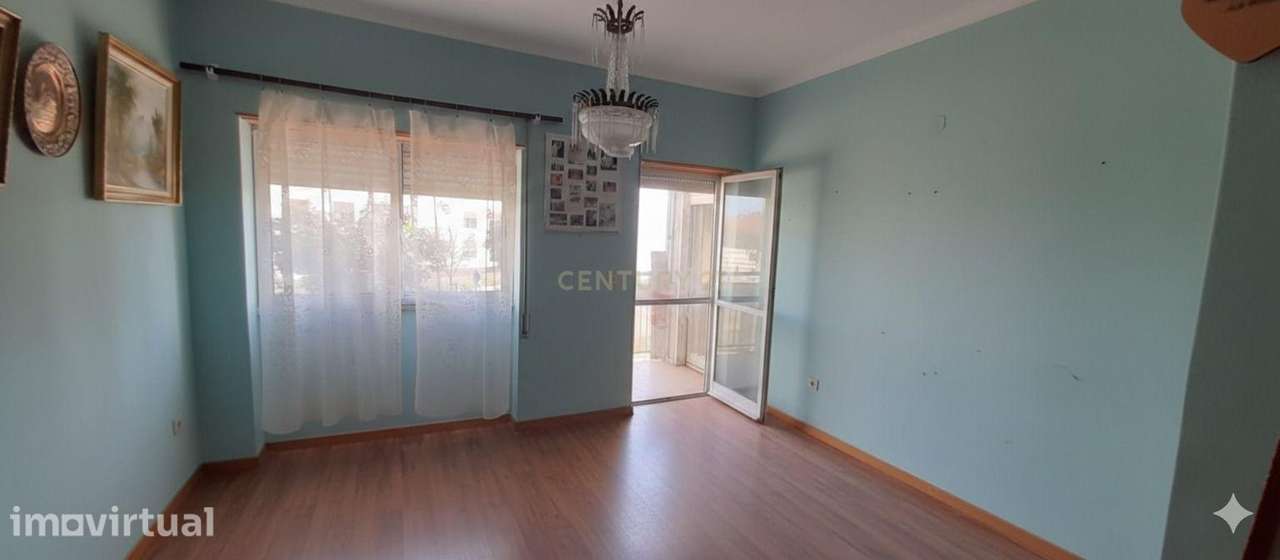 Apartamento T2 | 100 m² | 1º Andar | Rua Mártires do Tarrafal – Montij - Grande imagem: 2/15