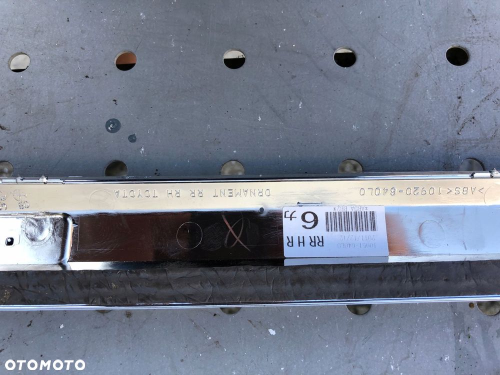 Lexus RX listwa na drzwi tylna prawa - 2