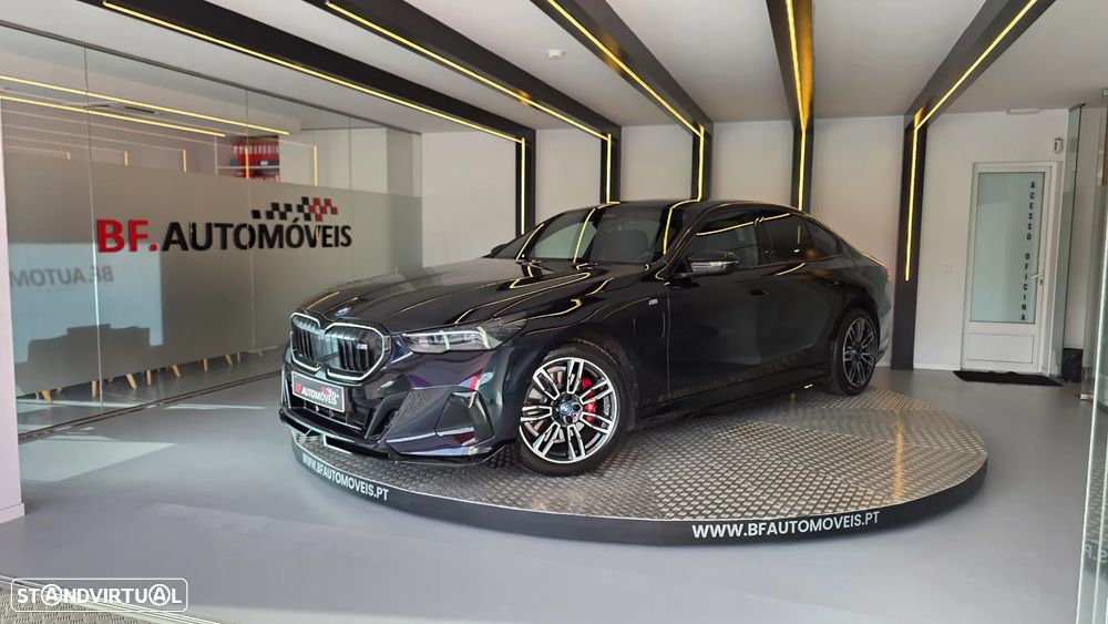 BMW 530 e Pack Desportivo M Pro - 2