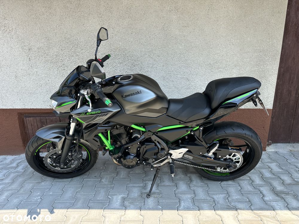 Kawasaki Z 650 - 12