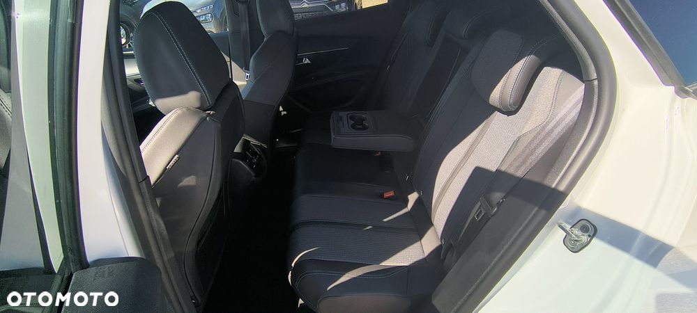 Peugeot 3008 1.5 BlueHDi Allure Pack S&S EAT8 - 10