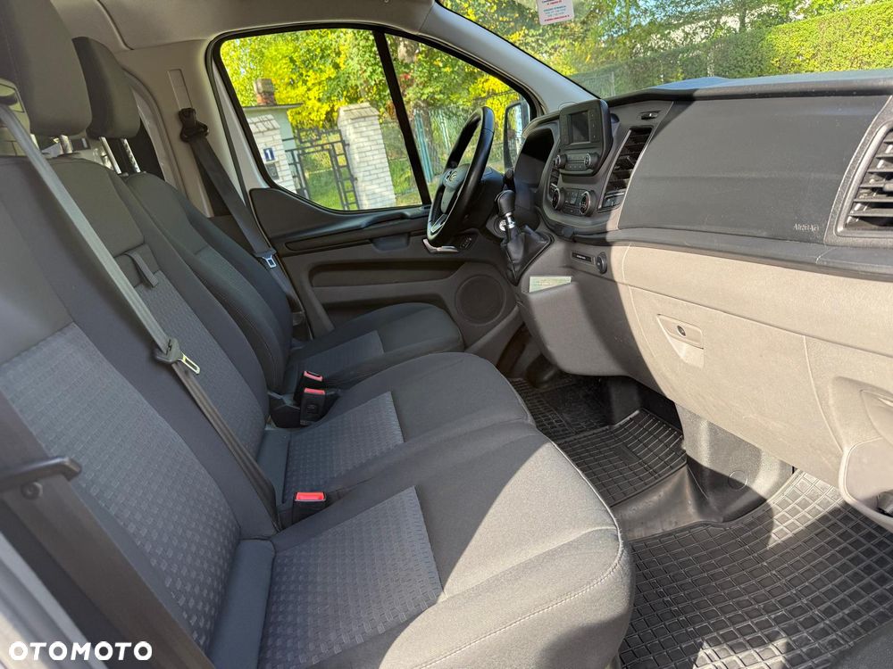 Ford Transit Custom 310 L2H1 Limited - 17