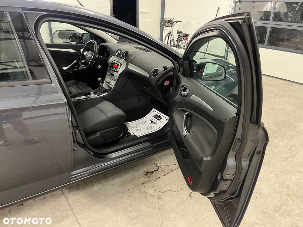 Ford Mondeo - 19