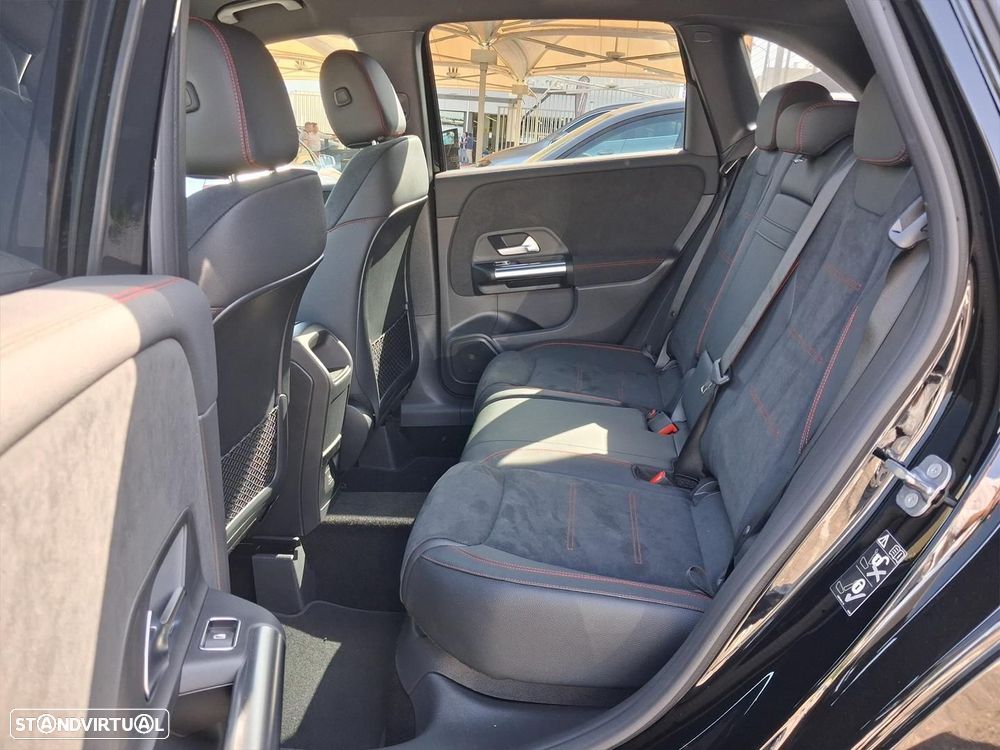 Mercedes-Benz B 250 e - 12
