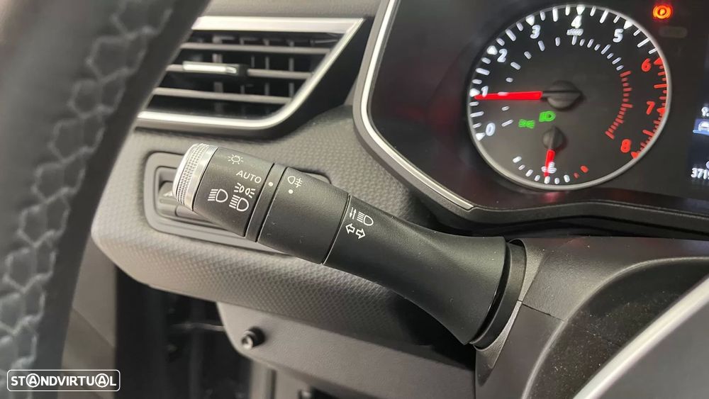 Renault Clio 1.0 TCe Evolution - 26