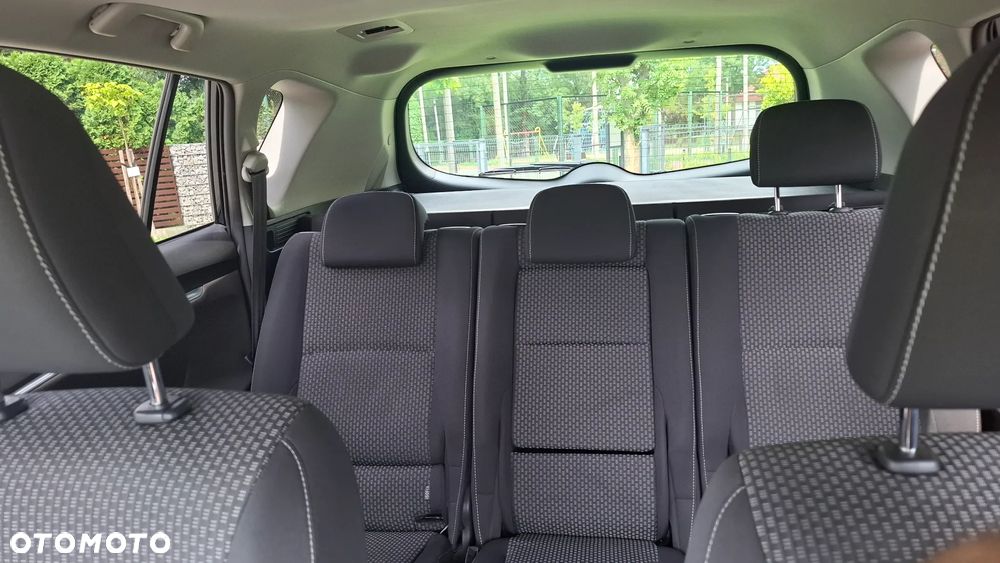 Toyota Verso 1.6 Premium - 20