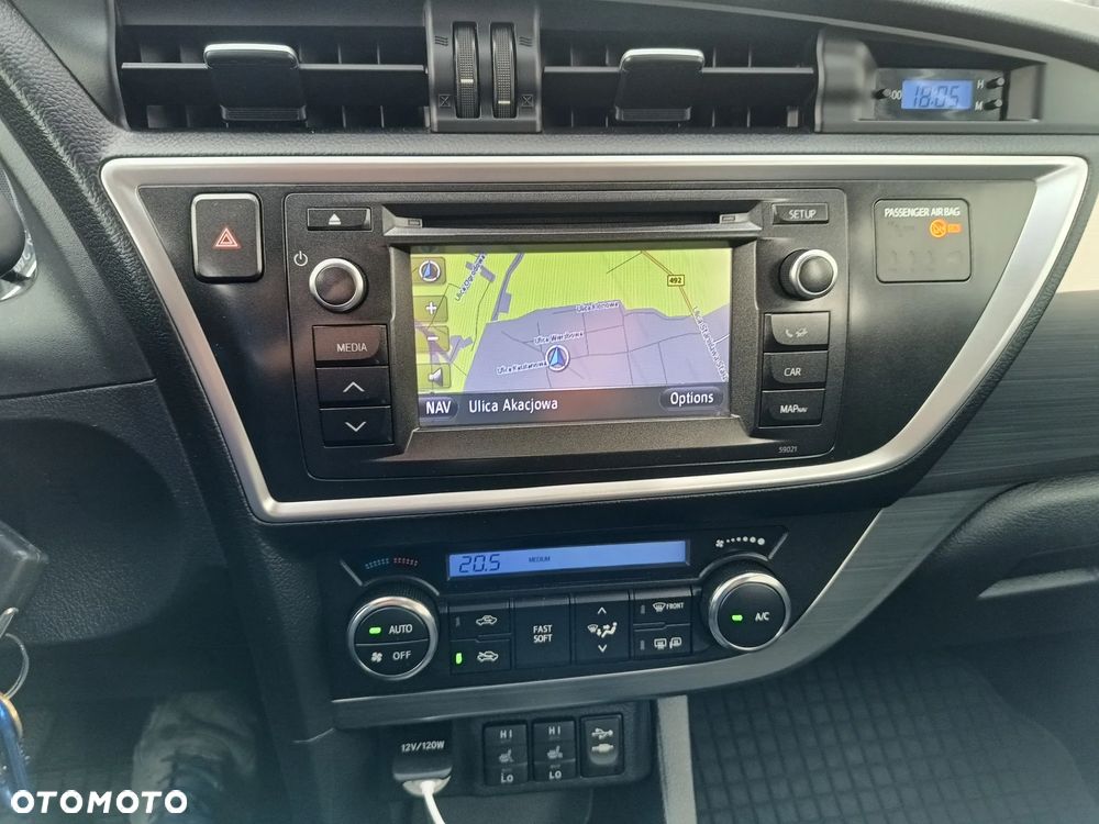 Toyota Auris 1.6 Valvematic Comfort - 9