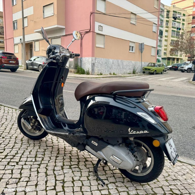 Vespa Primavera 125 - 24