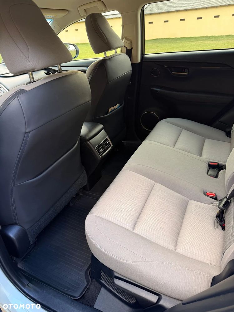 Lexus NX 300h Comfort AWD - 5