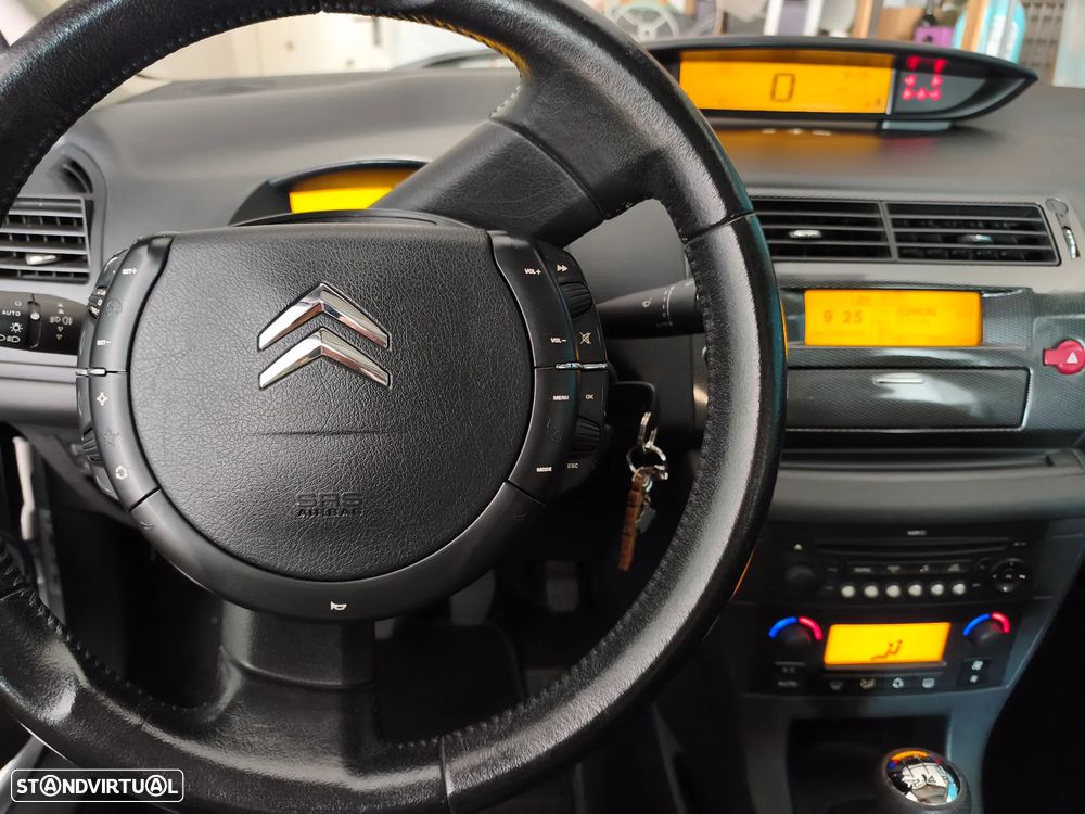 Citroën C4 1.4 16V SX - 6