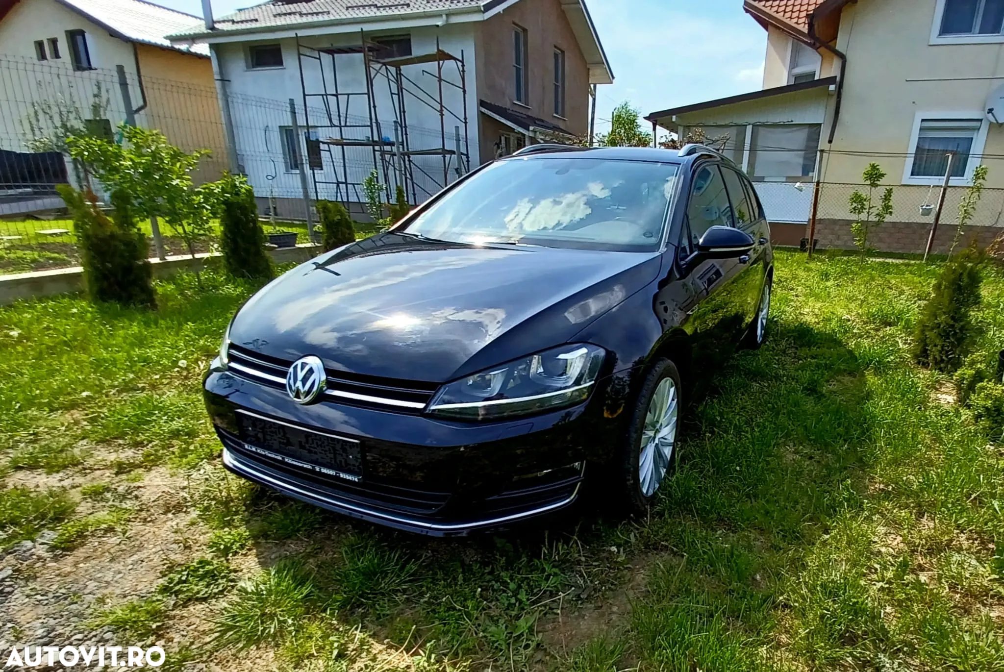 Volkswagen Golf 2.0 TDI BlueMotion Technology DSG Lounge - 11
